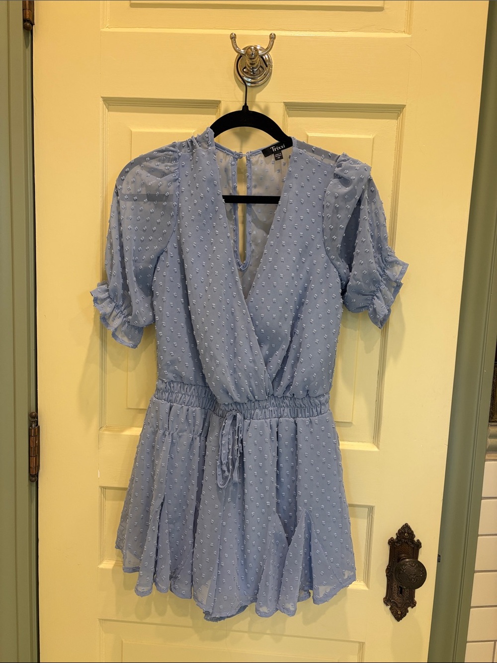 Light Blue Dotted Romper - size Women’s Medium